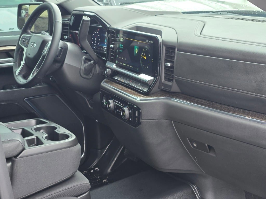 Used 2024 Chevrolet Silverado 1500 RST image 11
