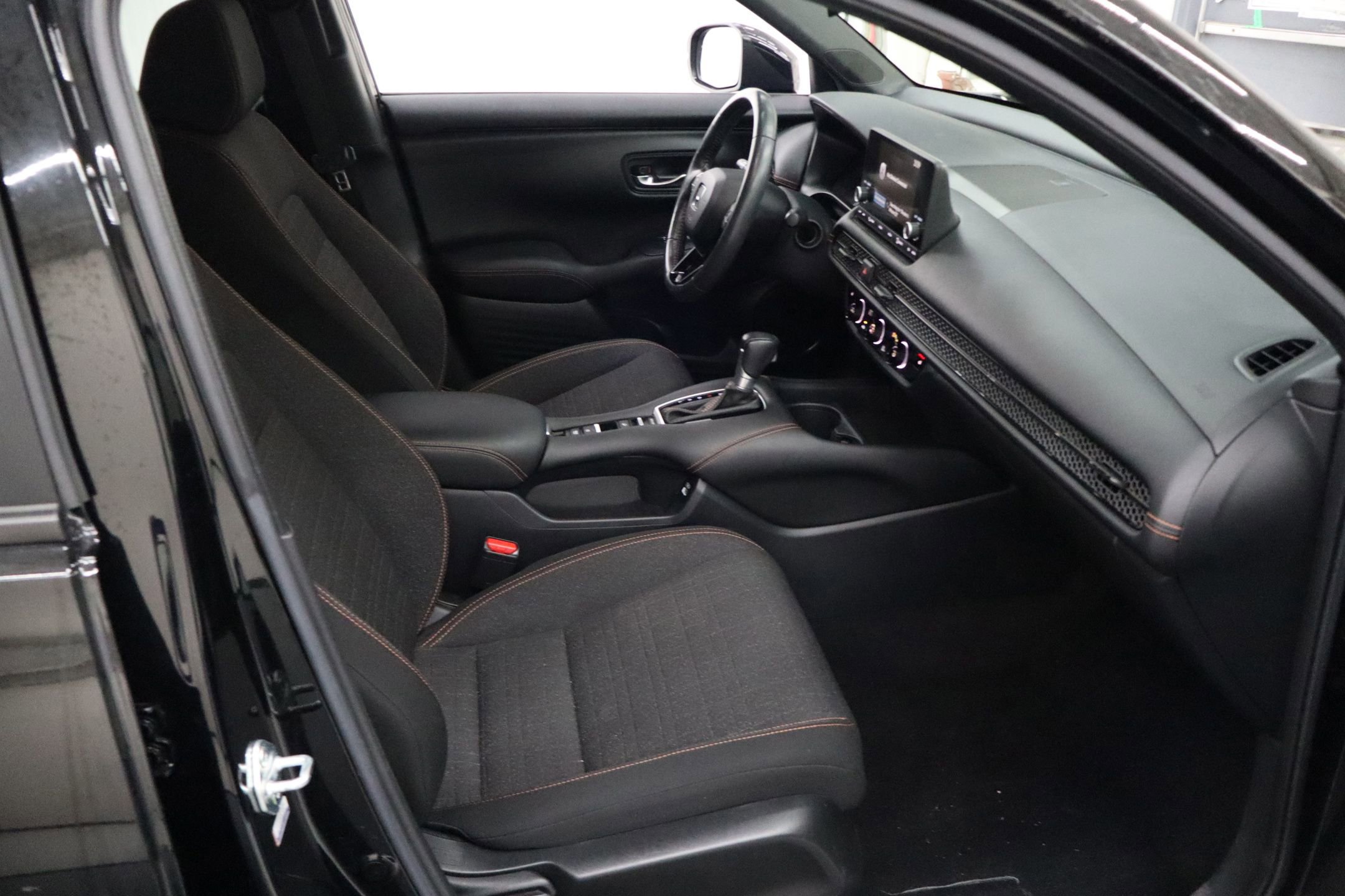 Used 2023 Honda HR-V Sport image 26