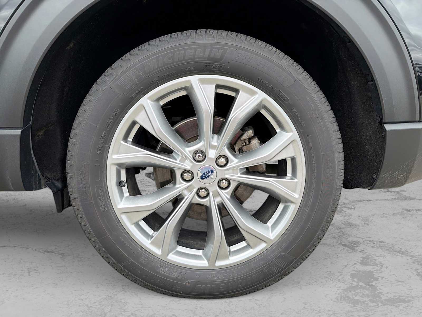 Certified 2024 Ford Explorer XLT w/ Equipment Group 202A AWD/4WD image 10