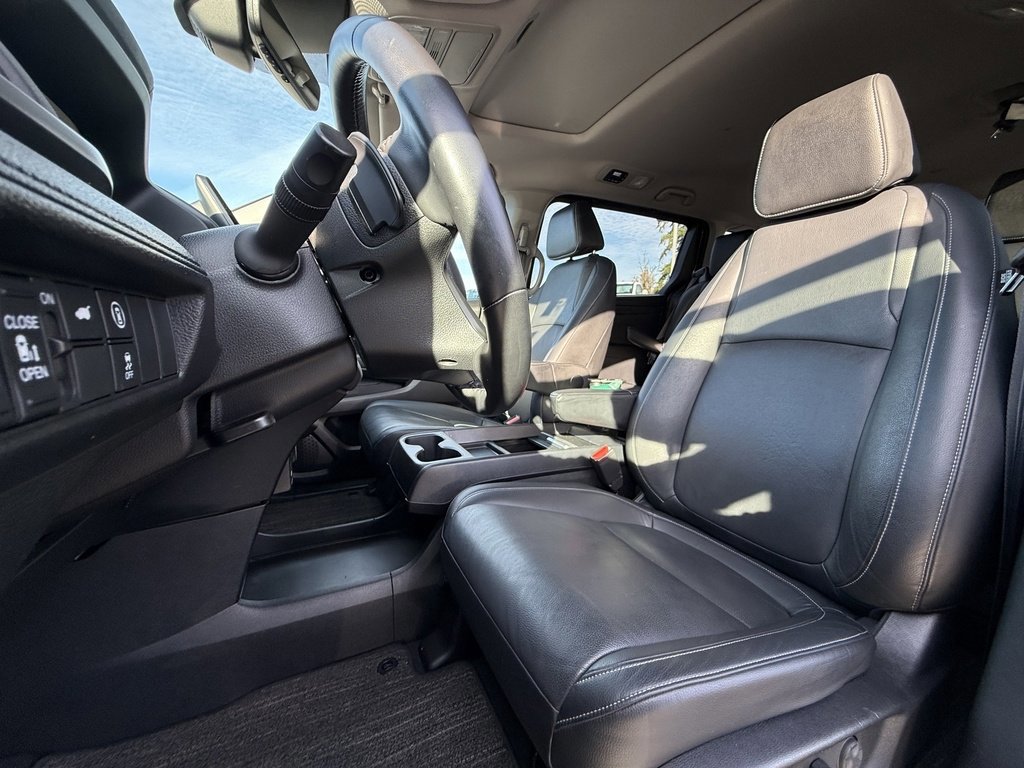 Used 2024 Honda Odyssey EX-L image 21