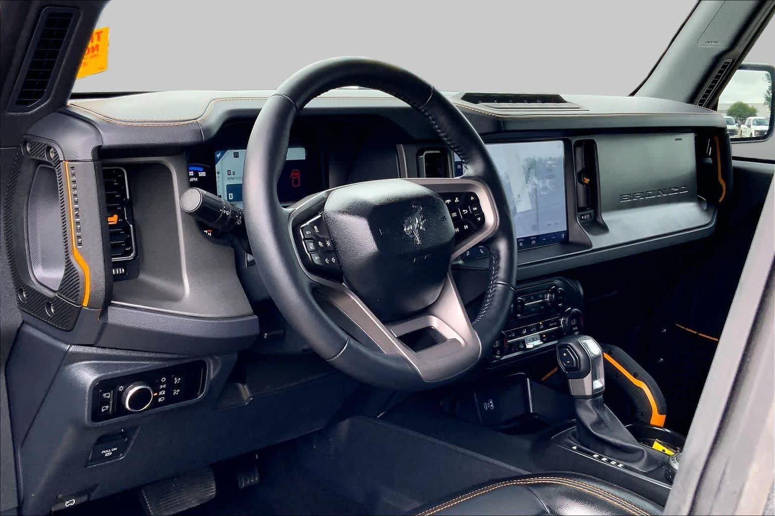 Certified 2024 Ford Bronco Badlands AWD/4WD image 16
