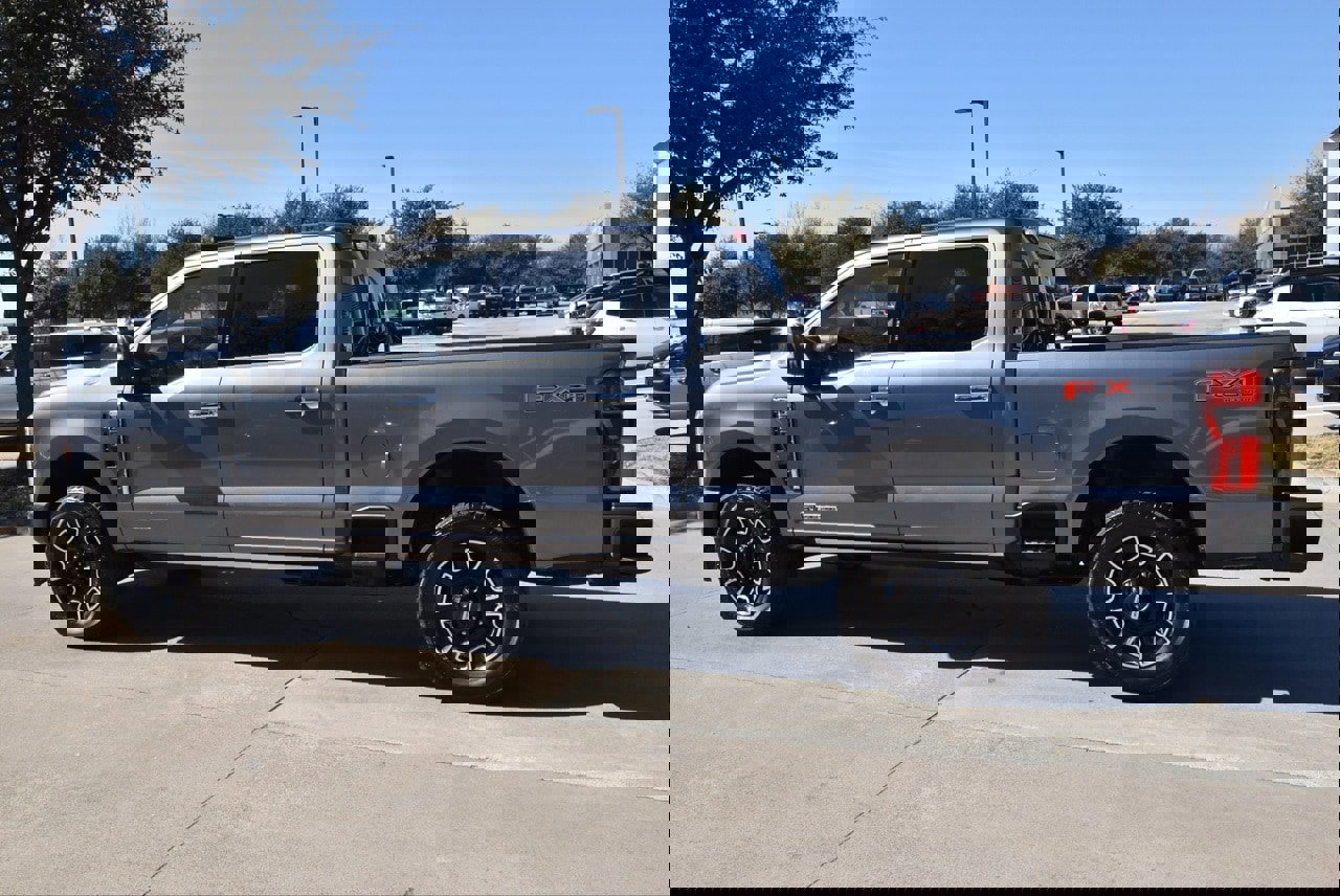 Certified 2024 Ford F250 Platinum w/ FX4 Off-Road Package image 11