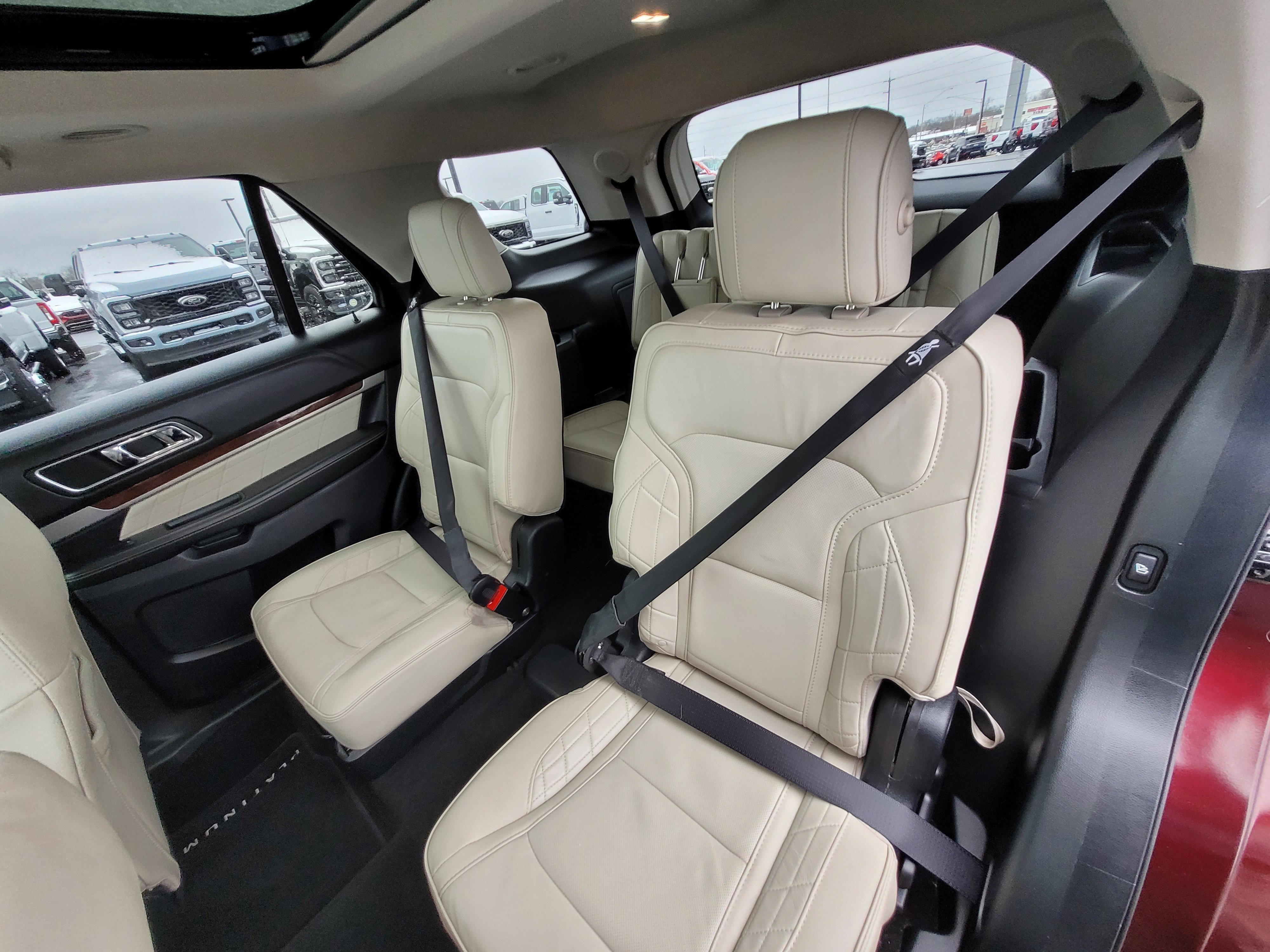 Certified 2019 Ford Explorer Platinum image 18