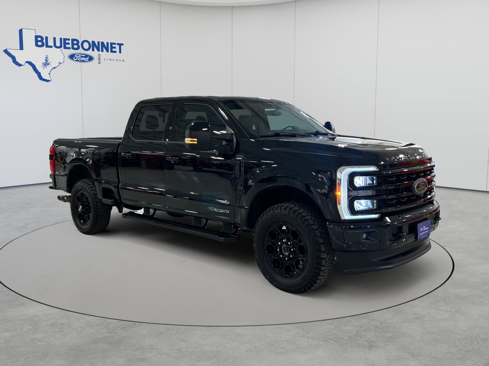 Certified 2023 Ford F250 Lariat w/ Black Appearance Package AWD/4WD image 3