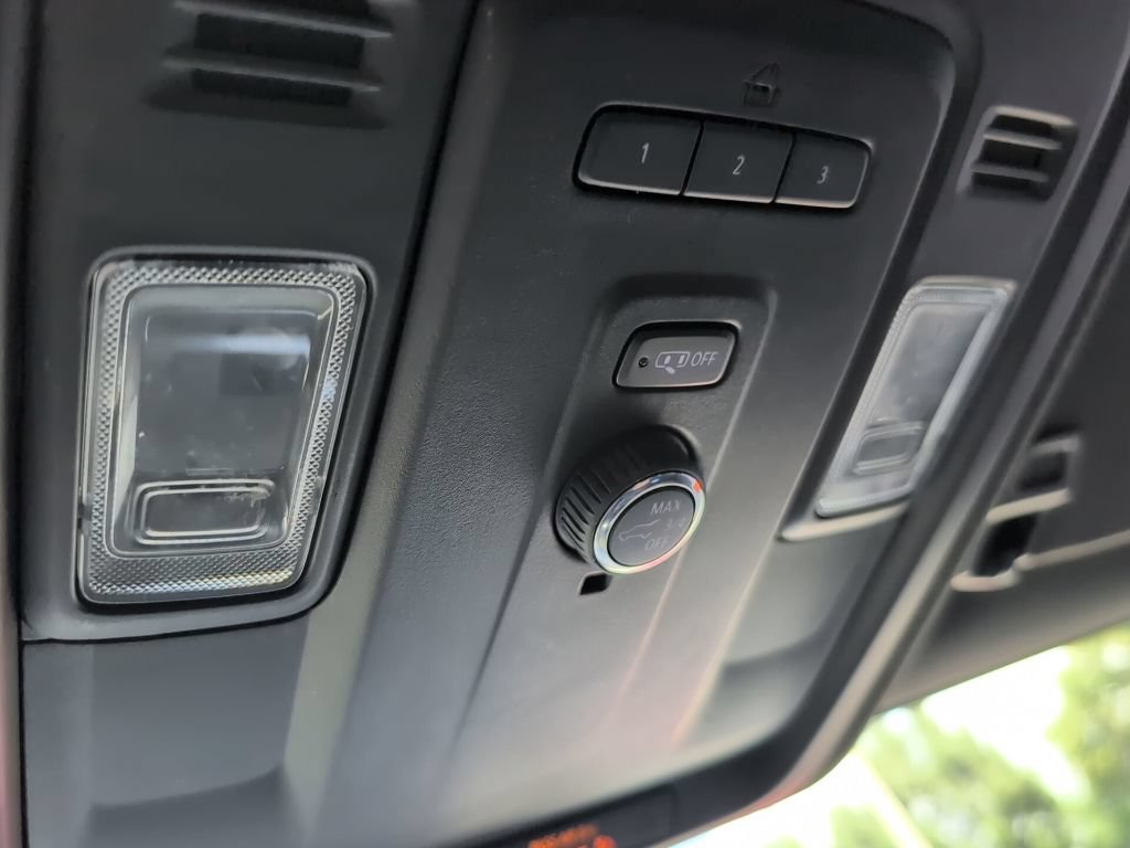 Used 2023 Chevrolet Tahoe LT RWD image 24