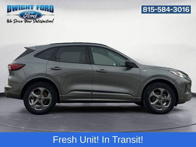 Certified 2024 Ford Escape ST-Line w/ Tech Pack #1 AWD/4WD image 6