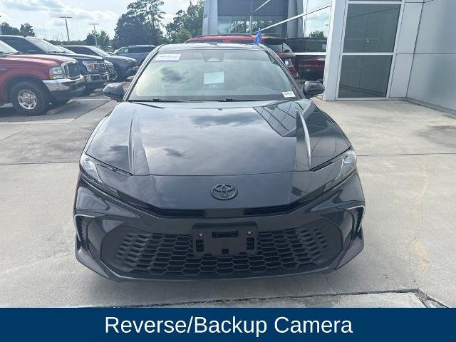 Used 2026 Toyota Camry SE FWD image 2