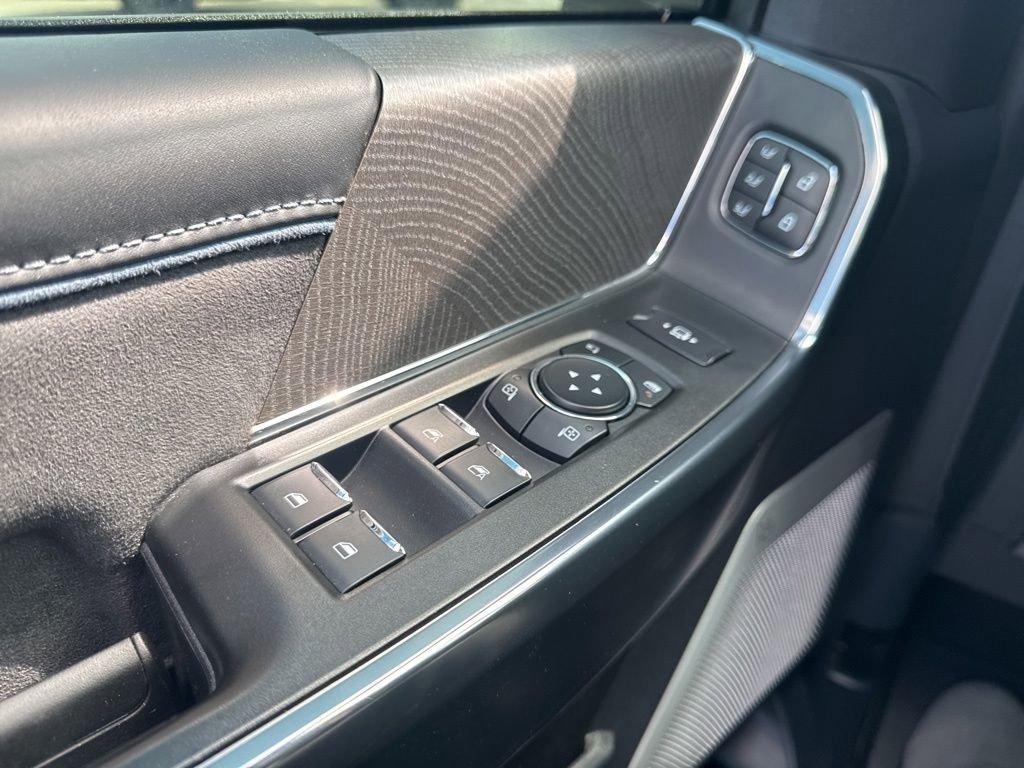 Certified 2025 Ford F350 Platinum AWD/4WD image 31