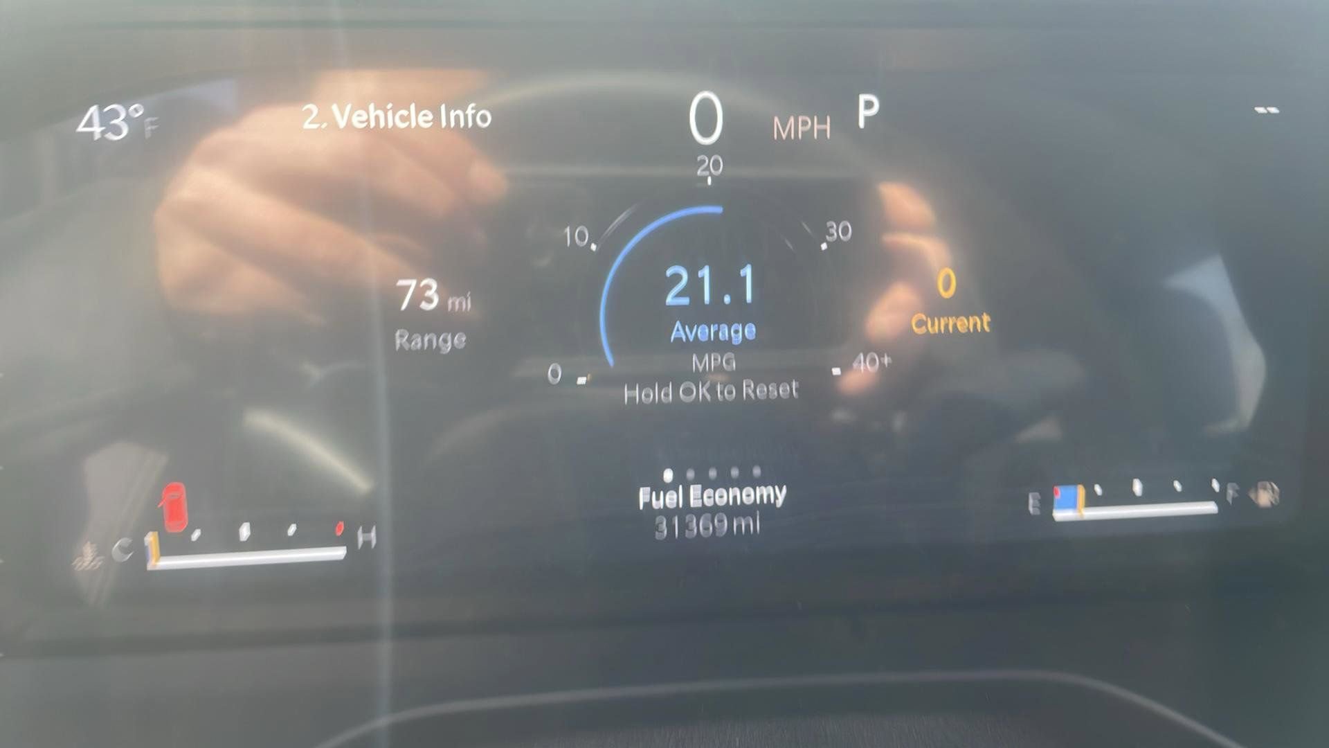 Used 2023 Jeep Grand Cherokee Limited w/ Black Appearance Package AWD/4WD image 15