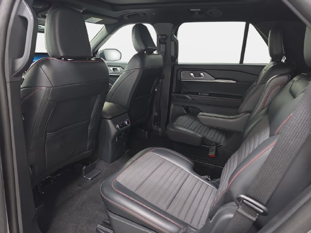 Certified 2025 Ford Explorer ST-Line AWD/4WD image 12