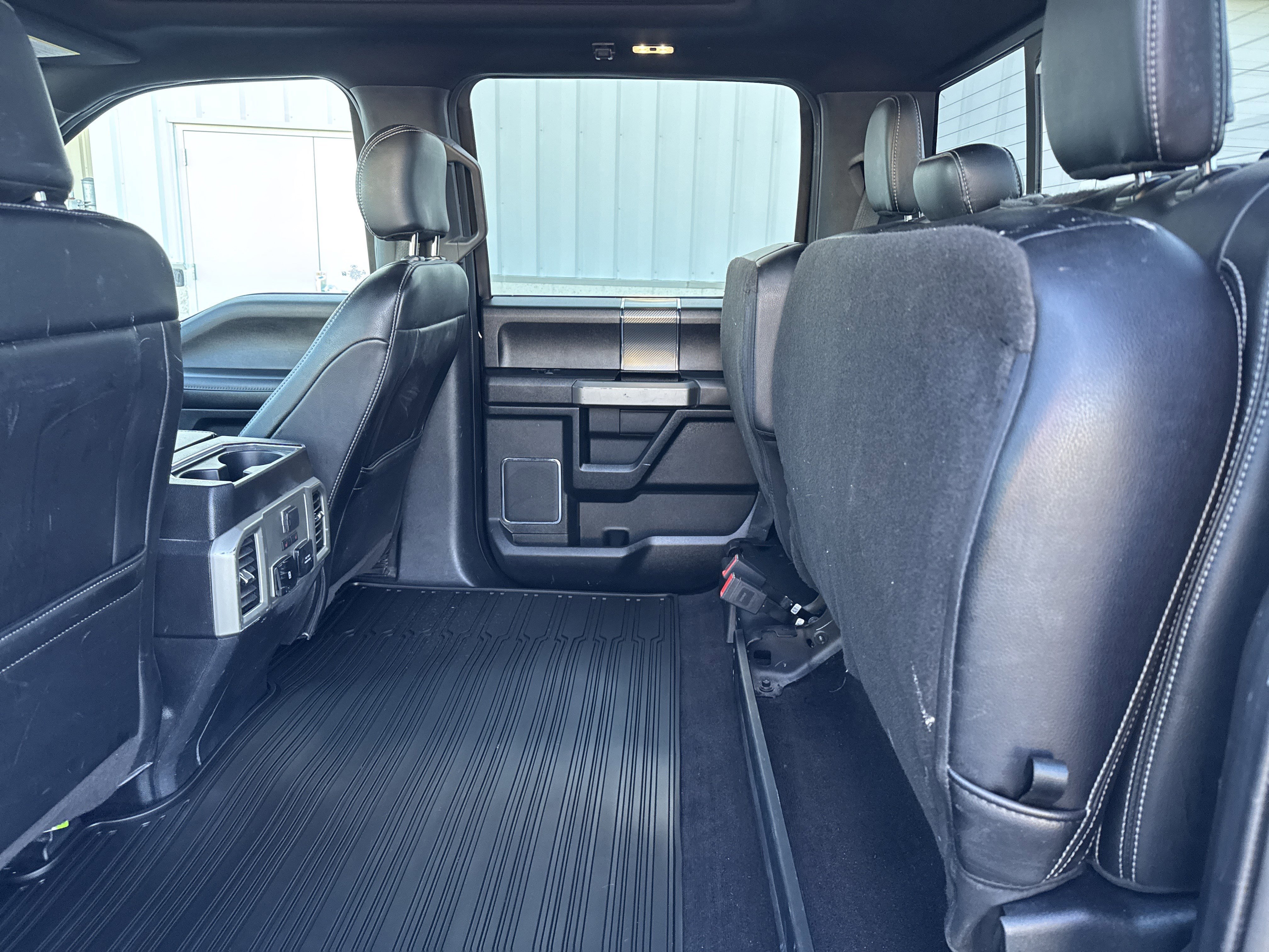 Certified 2020 Ford F150 Lariat w/ Equipment Group 502A Luxury image 33