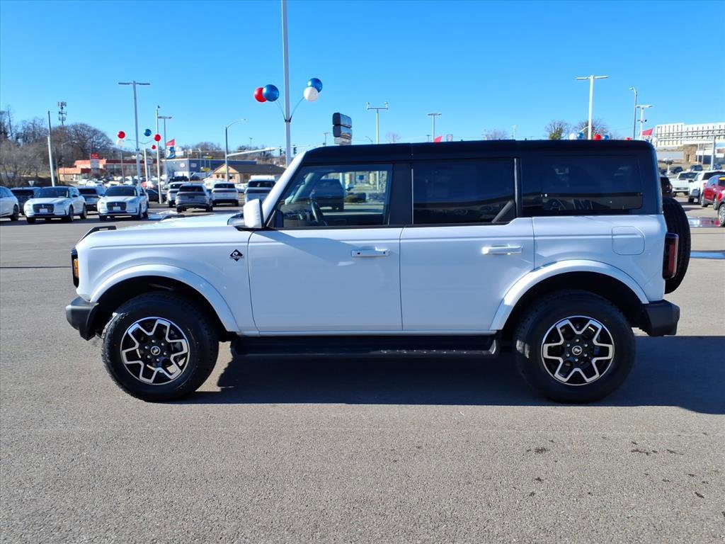 Certified 2025 Ford Bronco Outer Banks image 2
