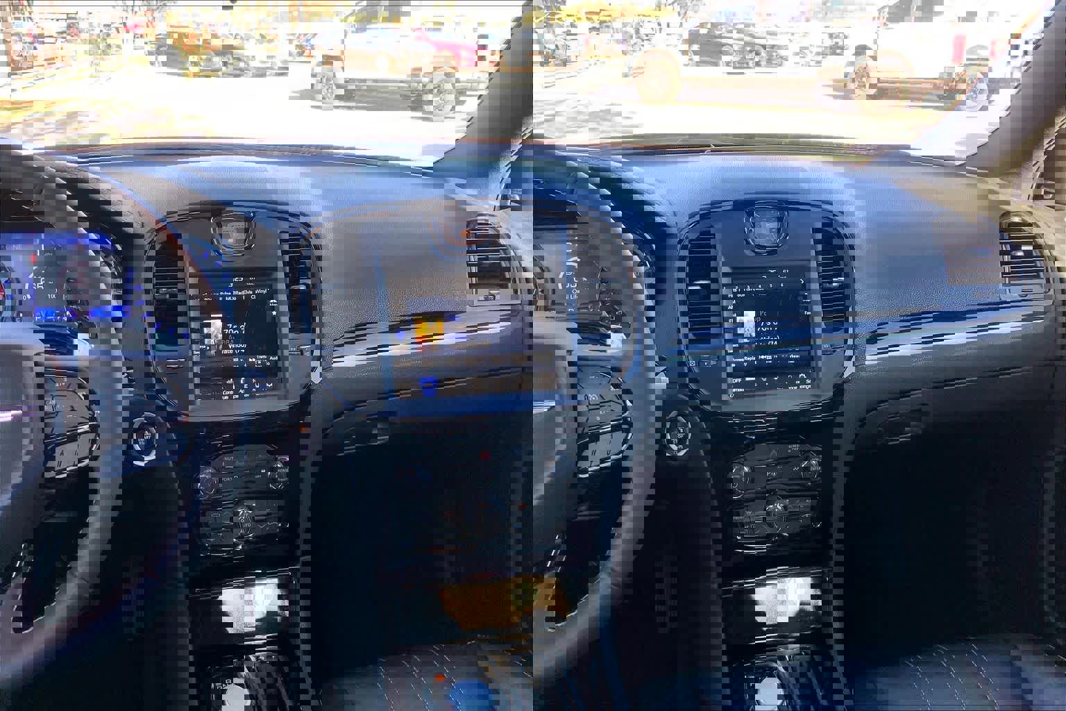 Used 2023 Chrysler 300 S image 6