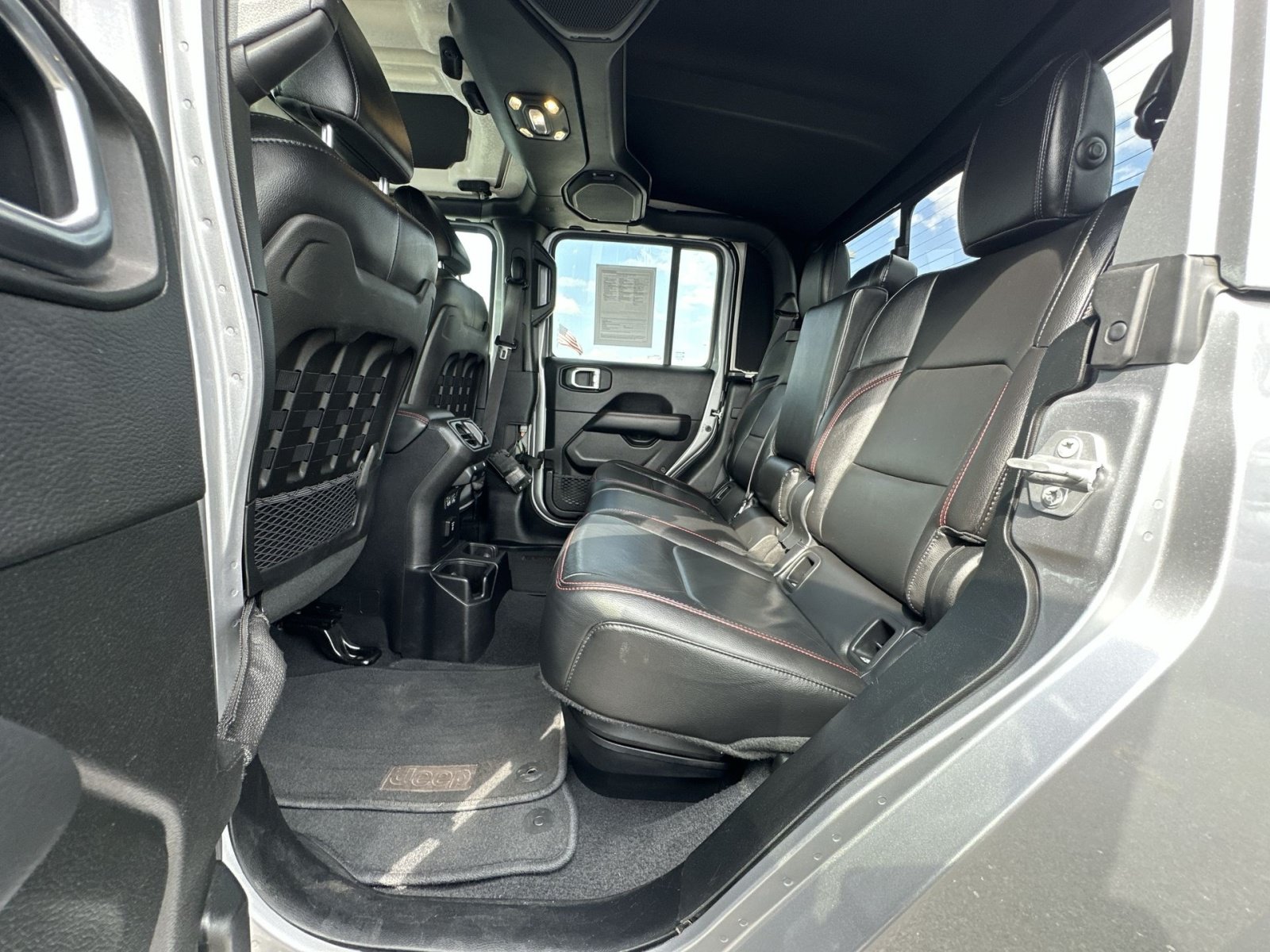 Used 2020 Jeep Gladiator Rubicon AWD/4WD image 25