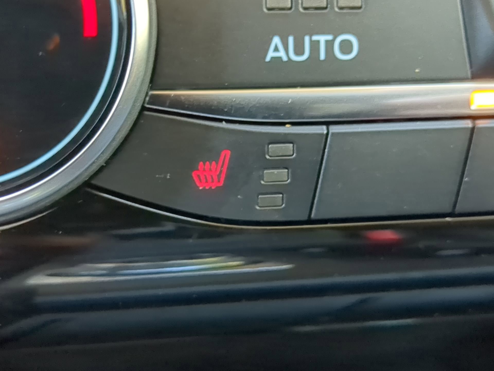 Certified 2022 Ford Escape SEL w/ Technology Package image 54