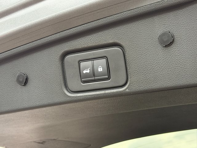 Used 2024 Nissan Pathfinder SL AWD/4WD image 20