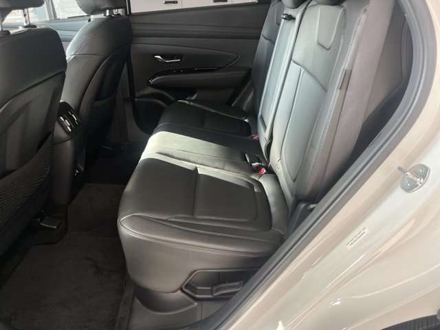 Used 2025 Hyundai Tucson Limited AWD/4WD image 12