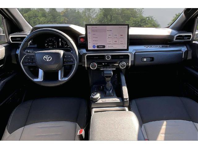 Used 2025 Toyota Tacoma TRD Off-Road AWD/4WD image 6