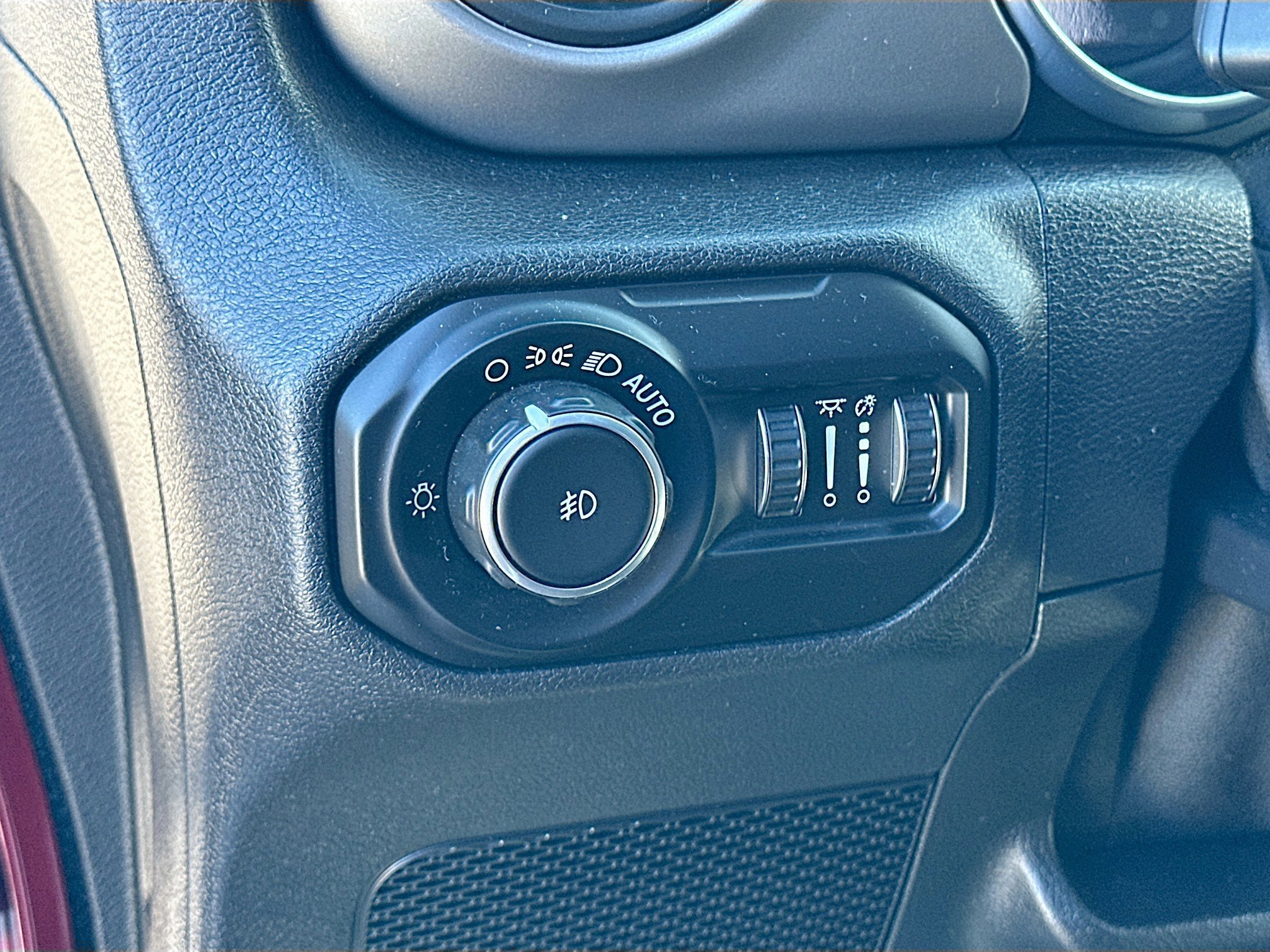 Used 2021 Jeep Wrangler Sport image 10