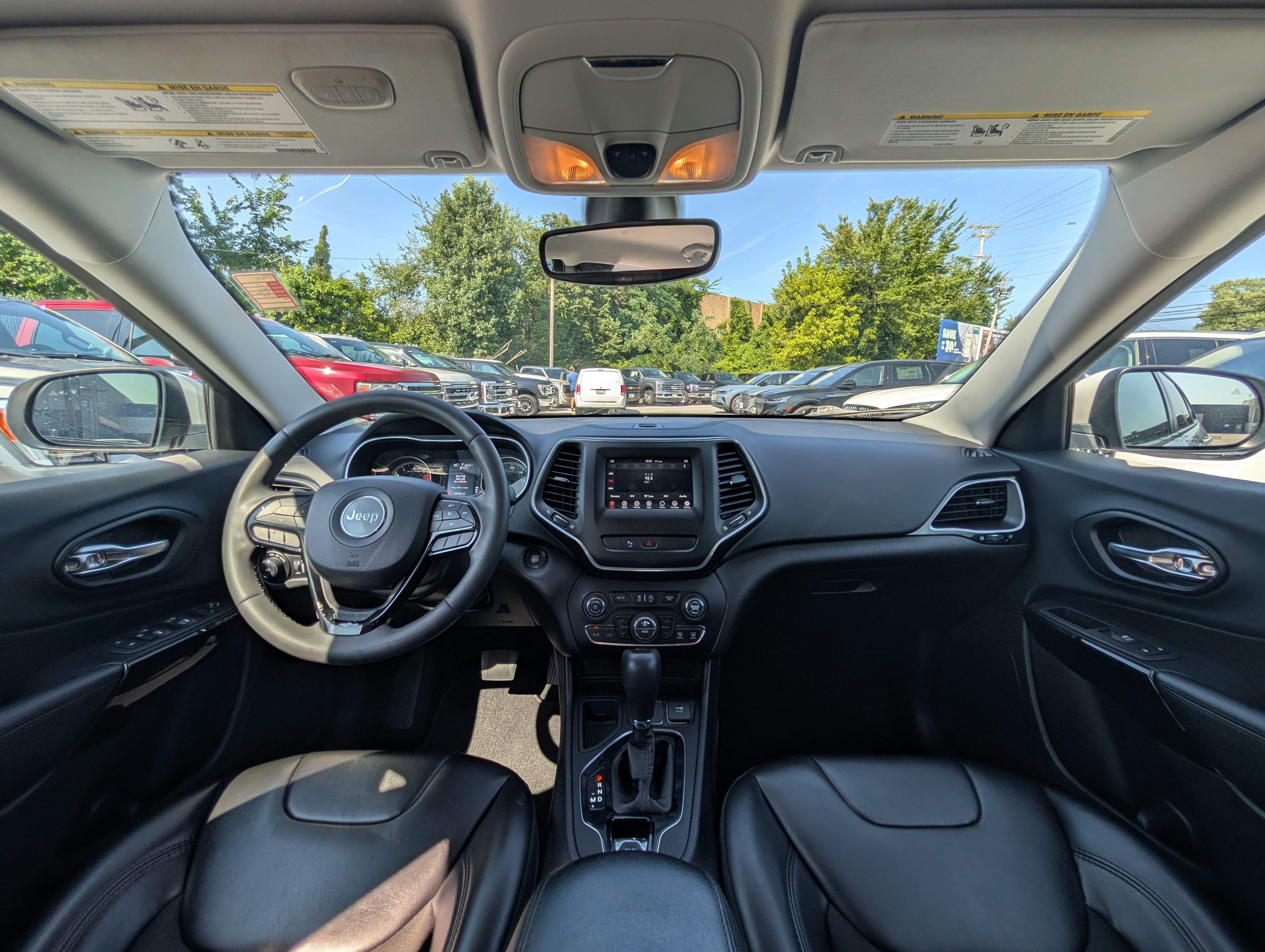 Used 2020 Jeep Cherokee Latitude Plus FWD image 19