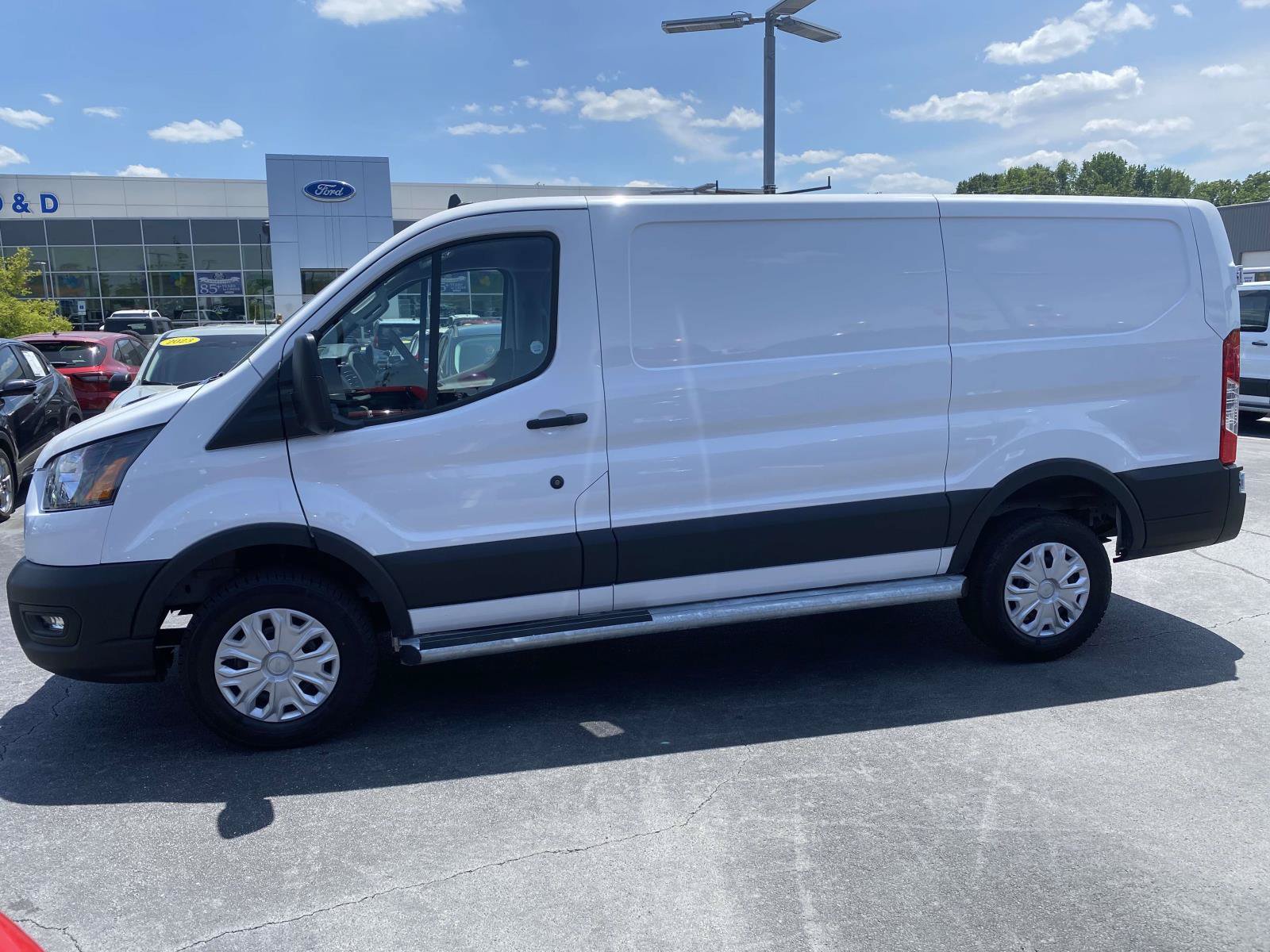 Certified 2025 Ford Transit 250 Low Roof w/ Exterior Upgrade Package RWD image 4