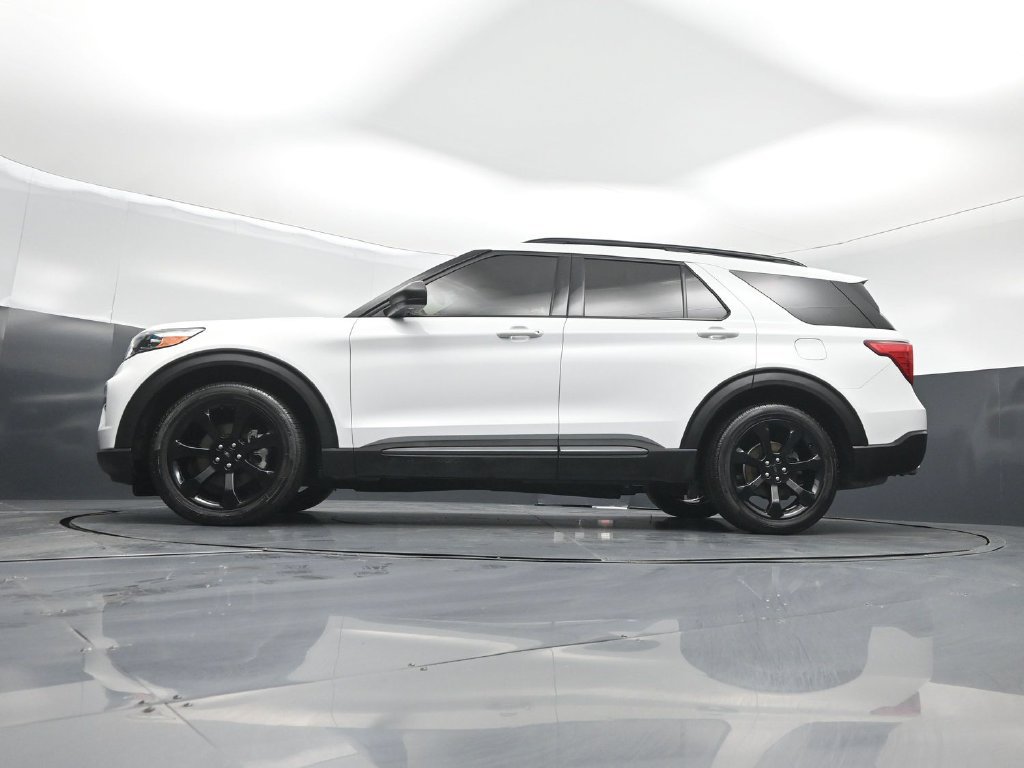 Certified 2021 Ford Explorer XLT w/ Equipment Group 202A RWD image 45