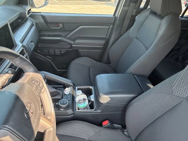 Used 2025 Toyota 4Runner SR5 AWD/4WD image 82