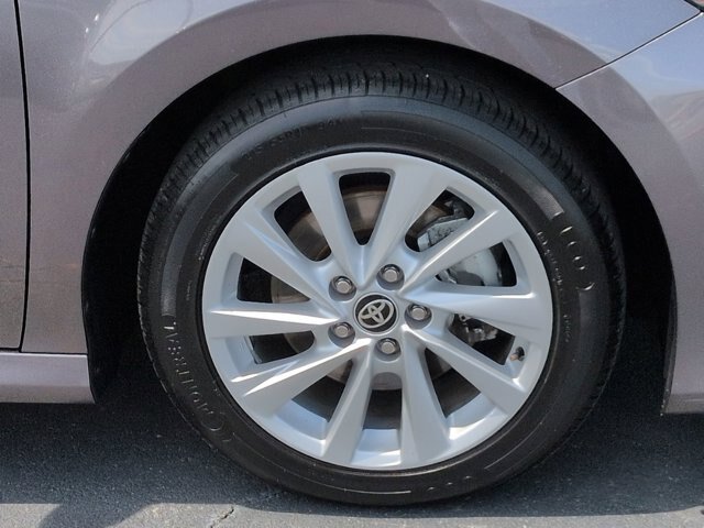 Used 2024 Toyota Camry LE FWD image 11