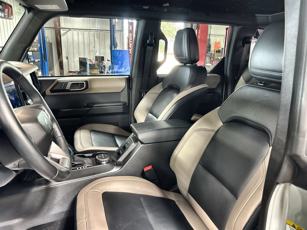 Certified 2024 Ford Bronco Wildtrak AWD/4WD image 12
