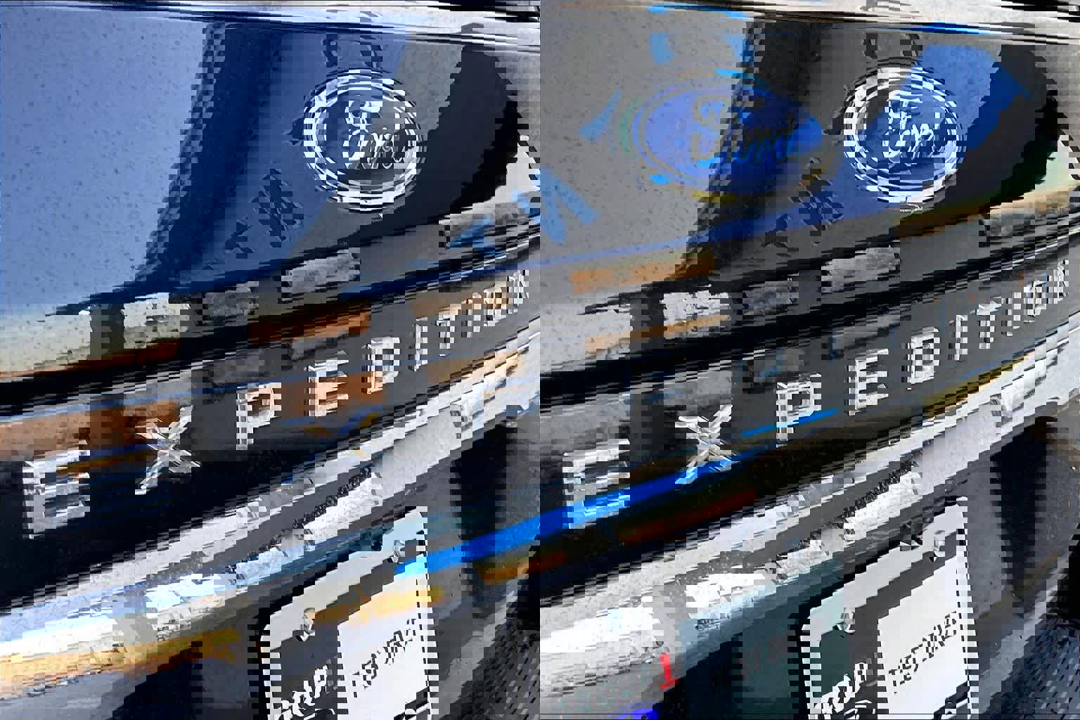 Certified 2023 Ford Expedition Limited image 30