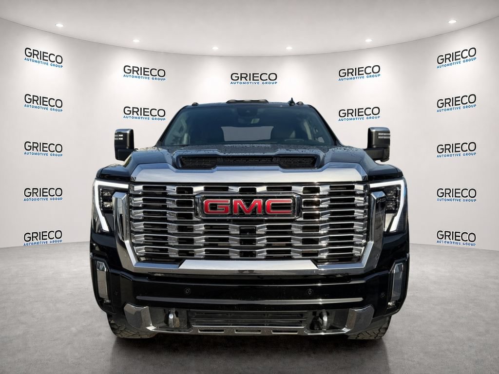 Used 2025 GMC Sierra 2500 Denali w/ Denali Reserve Package AWD/4WD image 2