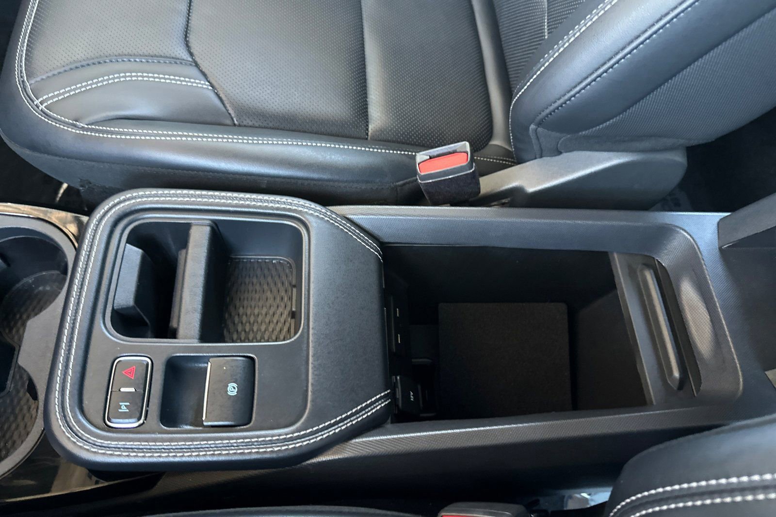 Certified 2025 Ford Mustang Mach-E Premium RWD image 32