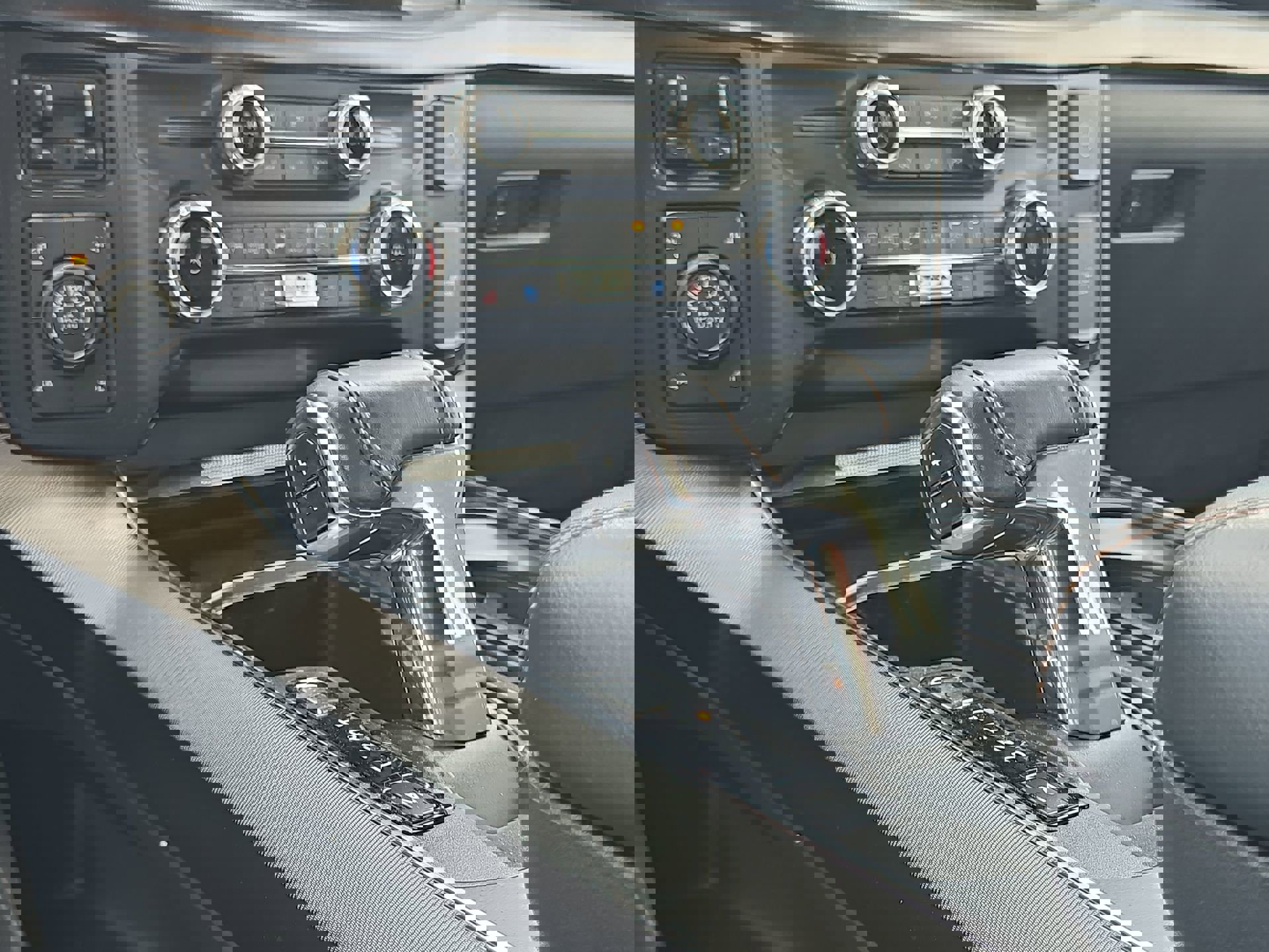 Certified 2023 Ford F150 Platinum w/ Equipment Group 701A High image 20