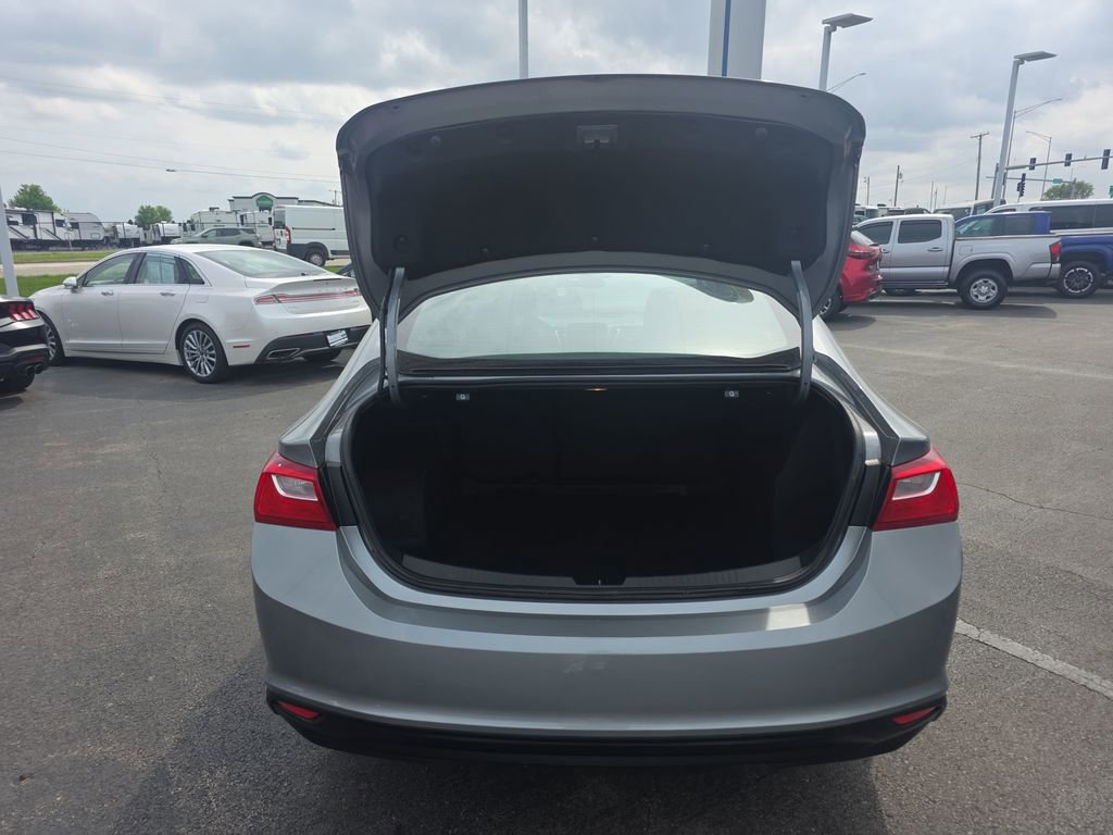 Used 2023 Chevrolet Malibu LT FWD image 10