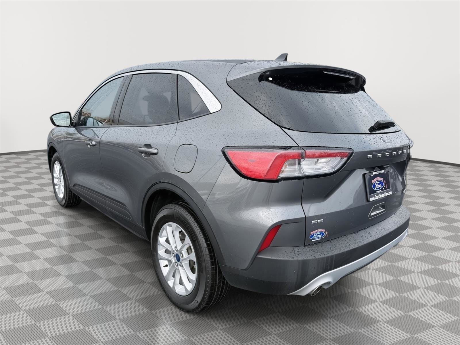 Certified 2022 Ford Escape SE w/ Convenience Package image 3