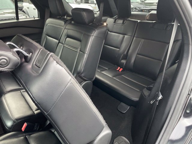 Certified 2020 Ford Explorer XLT w/ Equipment Group 202A AWD/4WD image 44