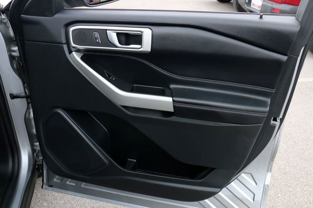 Certified 2022 Ford Explorer XLT image 33