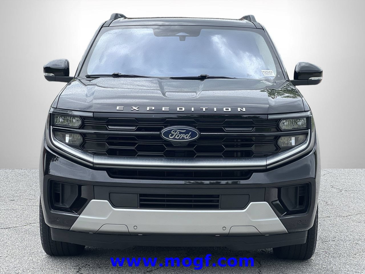 Certified 2025 Ford Expedition Platinum w/ Driver's Package AWD/4WD image 31