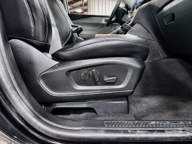 Certified 2023 Ford Explorer XLT w/ Equipment Group 202A RWD image 32
