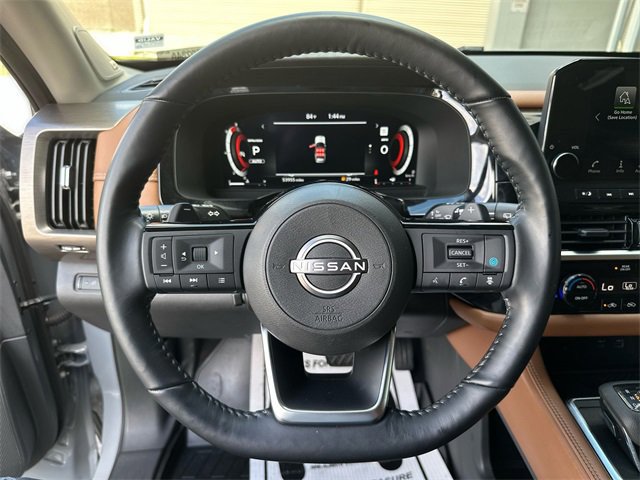 Used 2023 Nissan Pathfinder Platinum w/ Cargo Package image 15