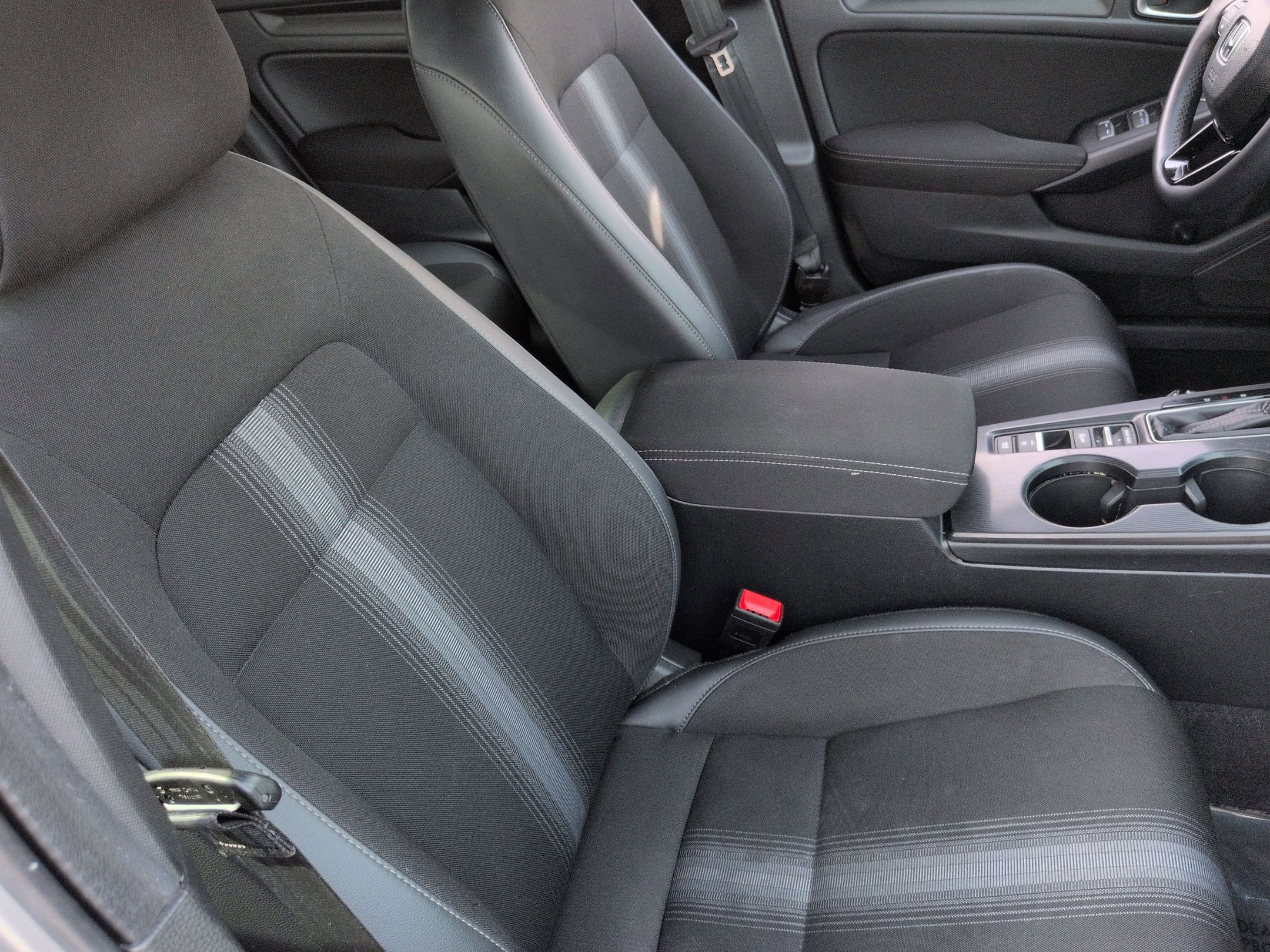 Used 2023 Honda Civic Sport image 32