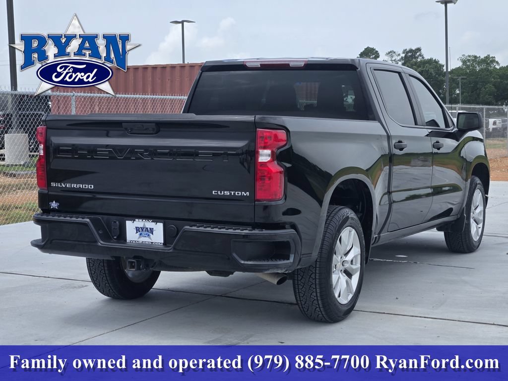 Used 2025 Chevrolet Silverado 1500 Custom RWD image 3