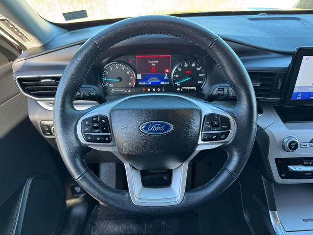 Certified 2023 Ford Explorer XLT w/ Equipment Group 202A AWD/4WD image 22