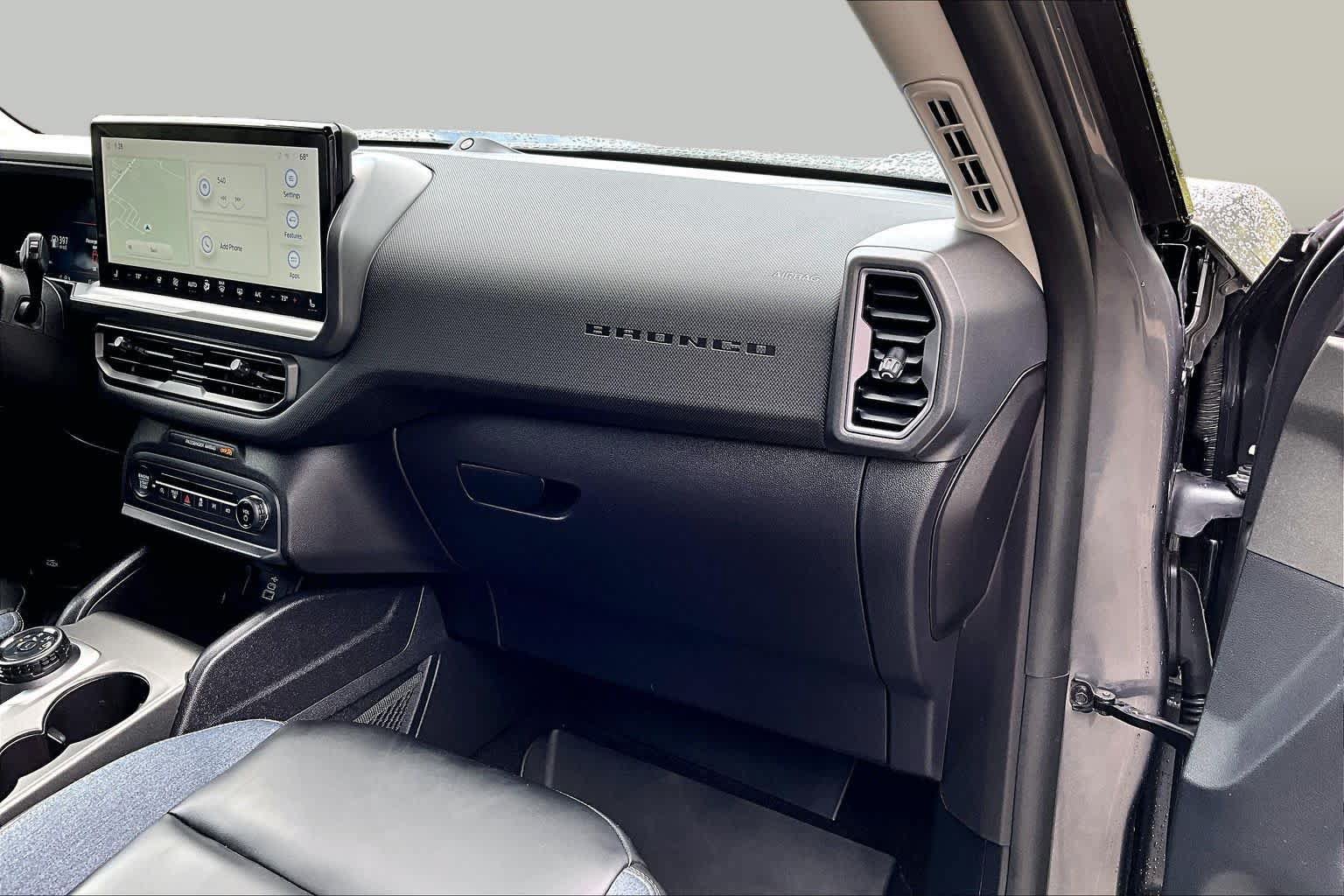 Certified 2025 Ford Bronco Sport Outer Banks w/ Outer Banks Tech Package+ AWD/4WD image 19