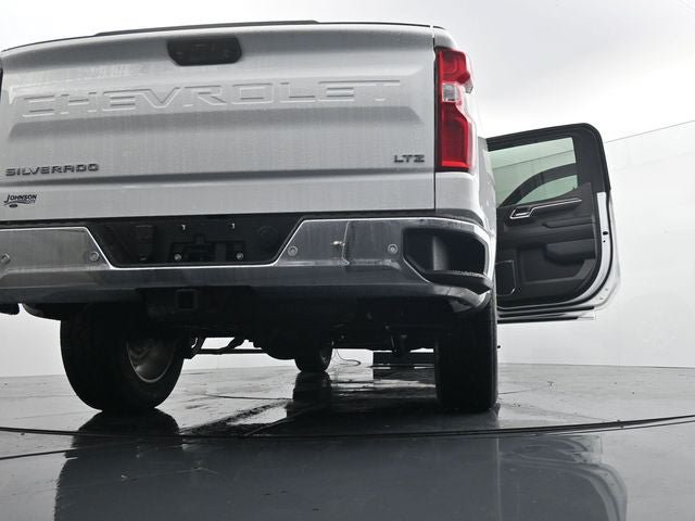 Used 2024 Chevrolet Silverado 1500 LTZ w/ LTZ Convenience Package II AWD/4WD image 44