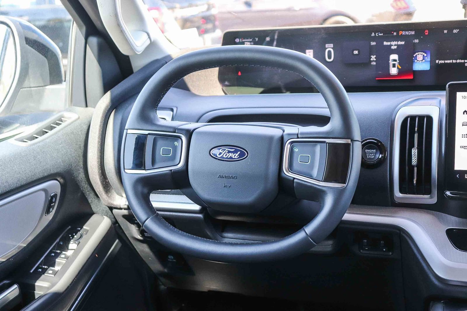 Certified 2025 Ford Expedition Active AWD/4WD image 17