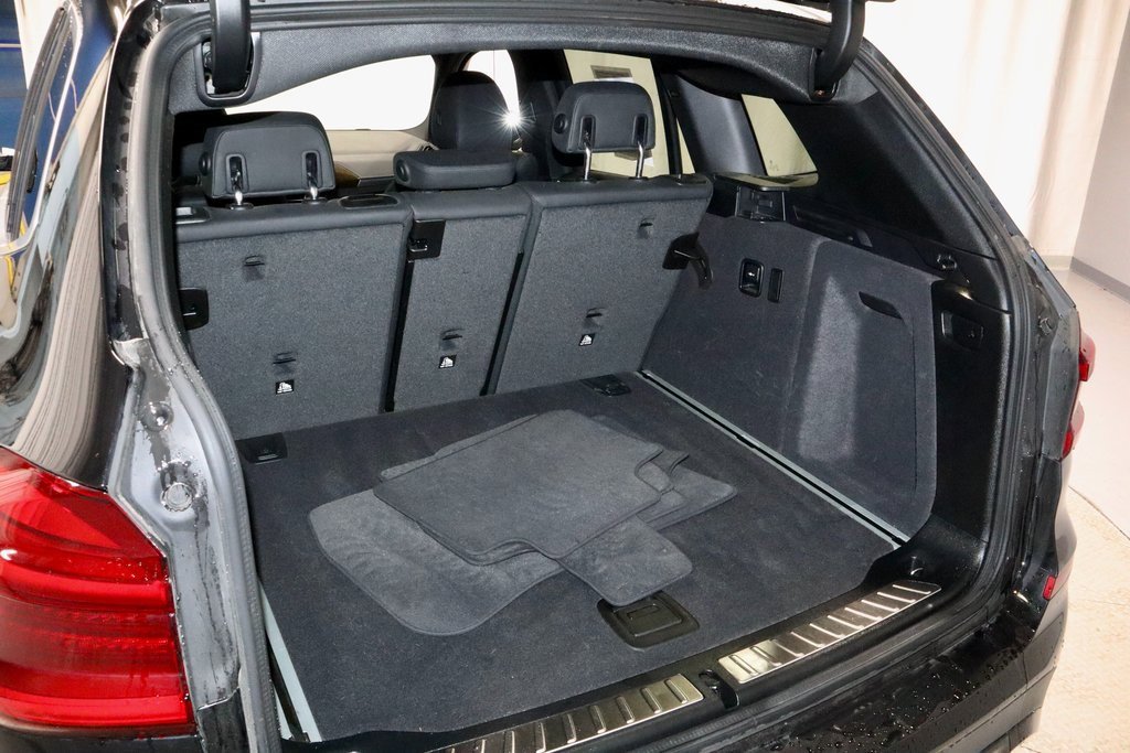 Used 2021 BMW X3 xDrive30i w/ Premium Package image 14