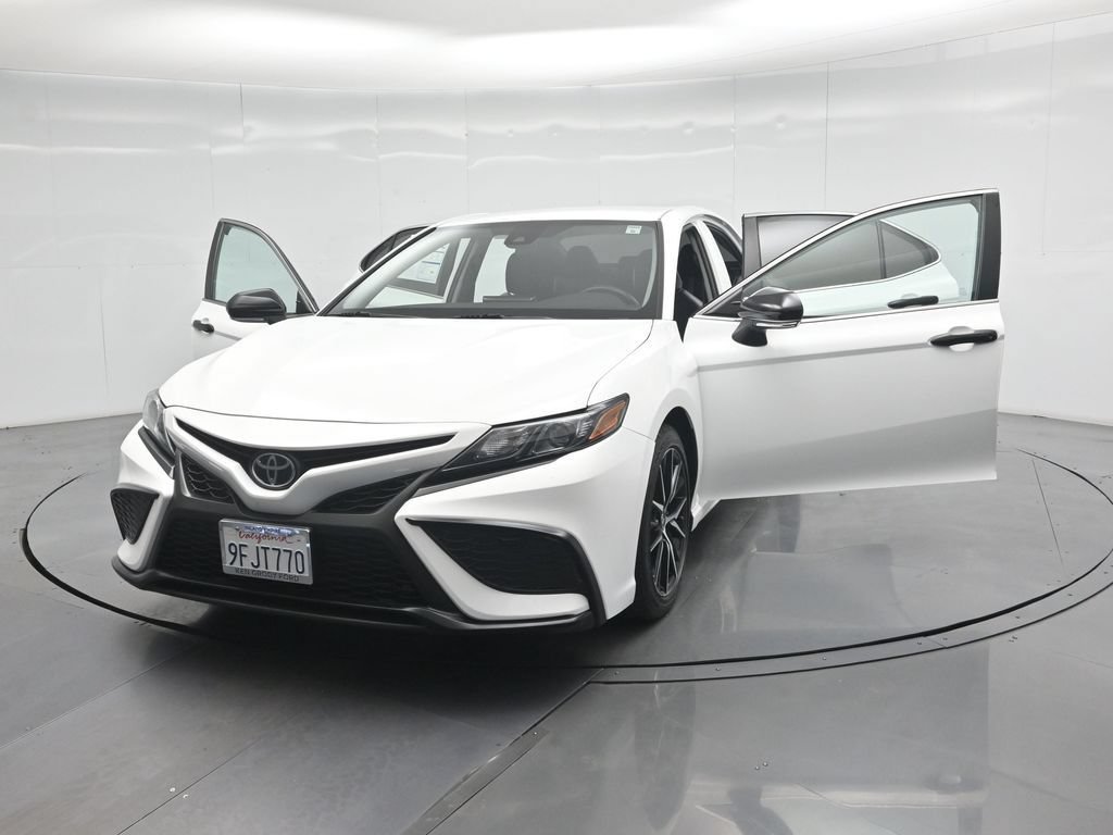 Used 2023 Toyota Camry SE FWD image 28