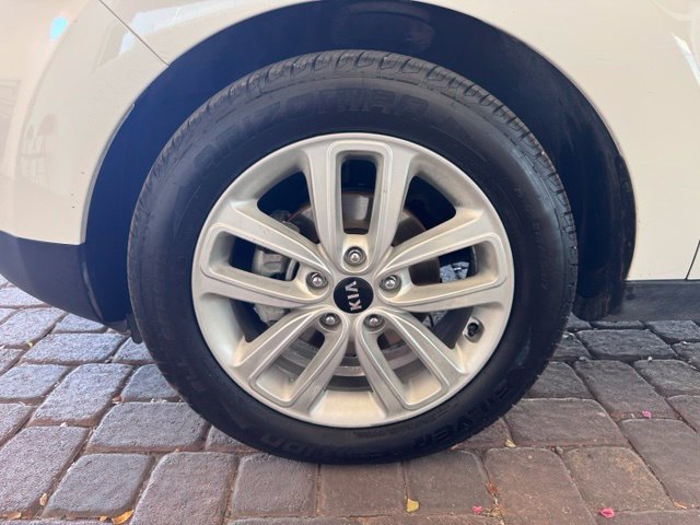 Used 2018 Kia Soul + FWD image 21