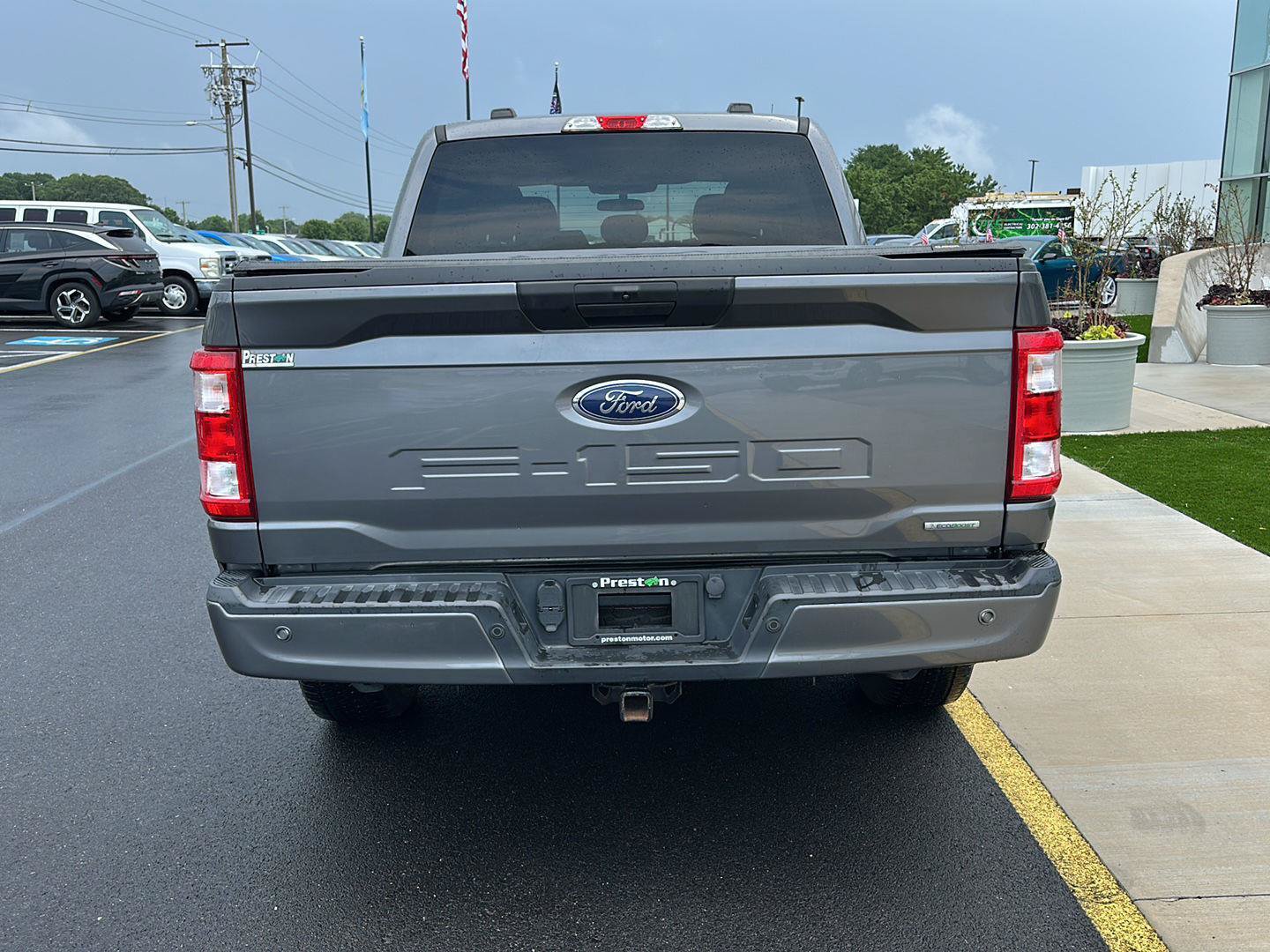 Certified 2021 Ford F150 XL w/ STX Appearance Package AWD/4WD image 6